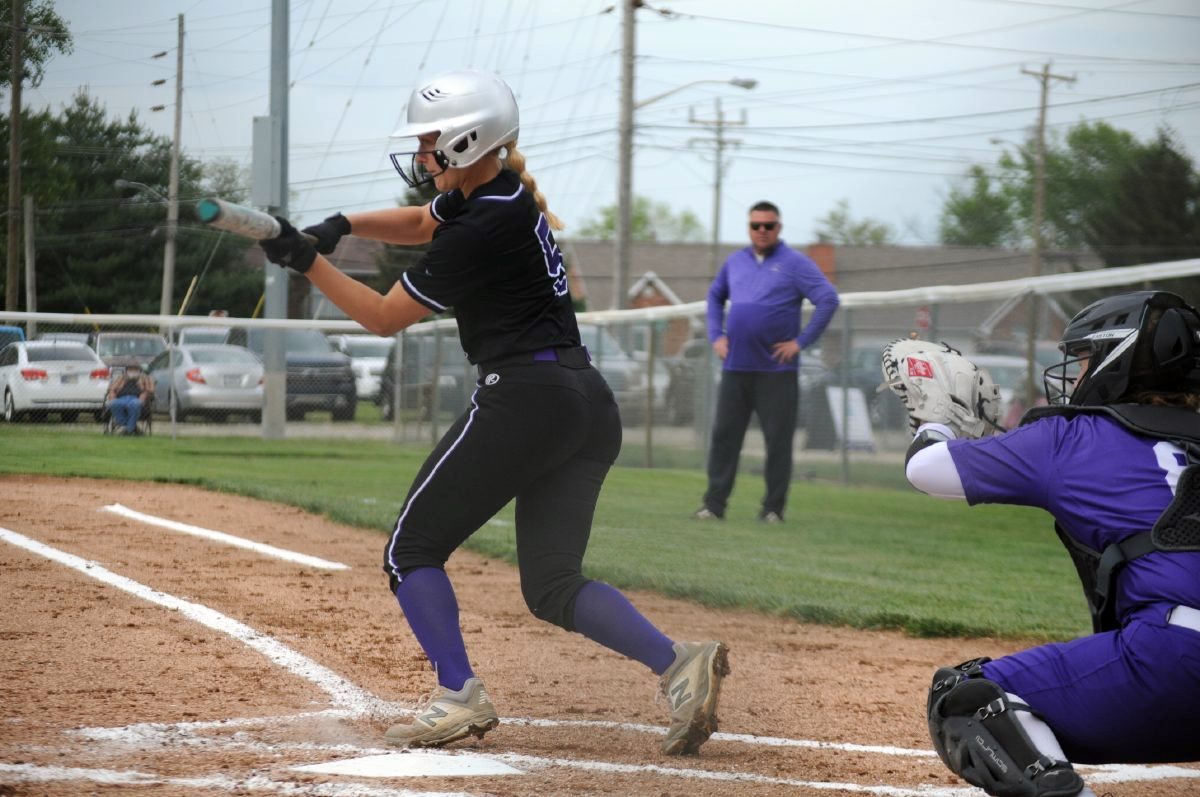 Seymour’s Alyssa Perry lays down a bunt in the fourth inning against Bloomington South on Thursday. Perry got on base and helped lead a big inning for the Owls, who scored eight runs. By Dylan Wallace | The Tribune/dwallace@stagingtb.aimmediallcindiana.com