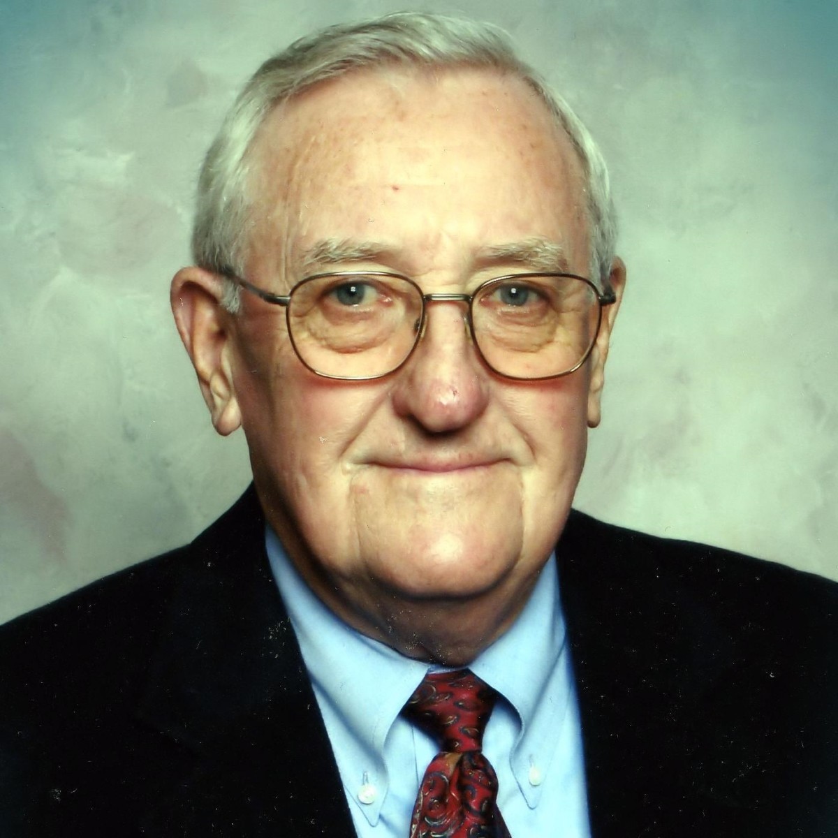 Dr. Robert W. Kirtley
