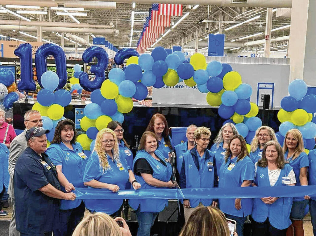 Longtime Walmart employees recognized, grants presented to nonprofits