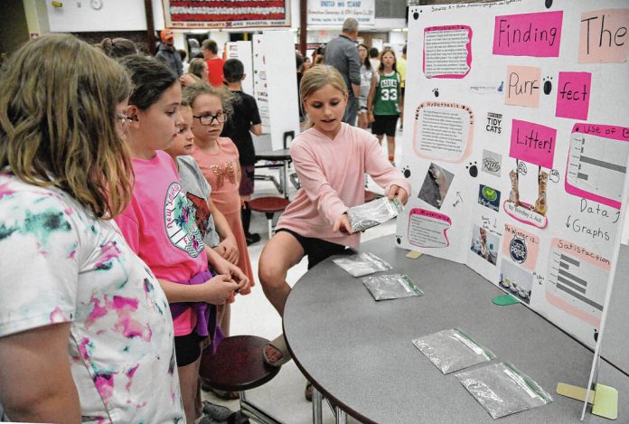 Brownstown fifth-graders present science fair