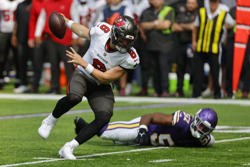 Buccaneers top Vikings 20-17 as Baker Mayfield finishes strong in