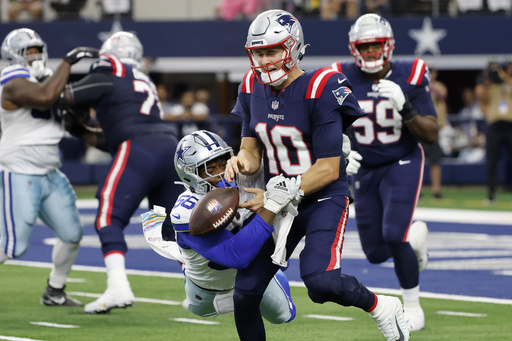 Patriots pull QB Mac Jones after 2 turnovers lead directly to