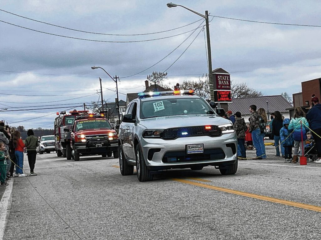 Medora celebrates arrival of Christmas season Seymour Tribune