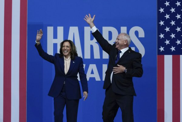 Early Harris-Walz rallies draw large crowds, talk of 'joy' and unsolicited GOP counterprogramming